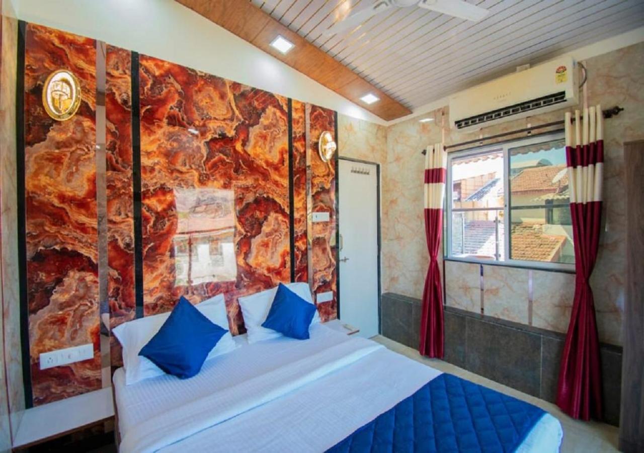 Tatva Villa , ロナバラ エクステリア 写真