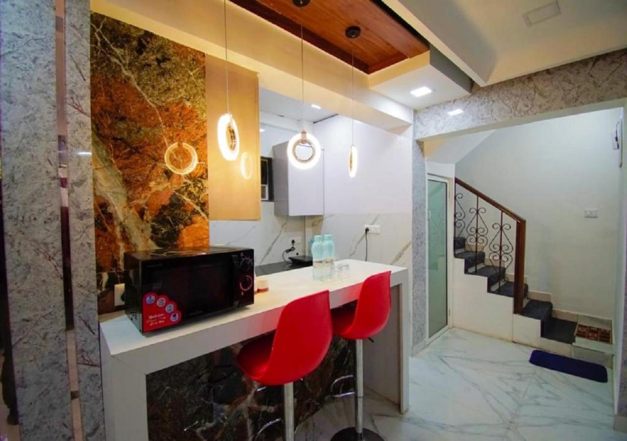 Tatva Villa , ロナバラ エクステリア 写真