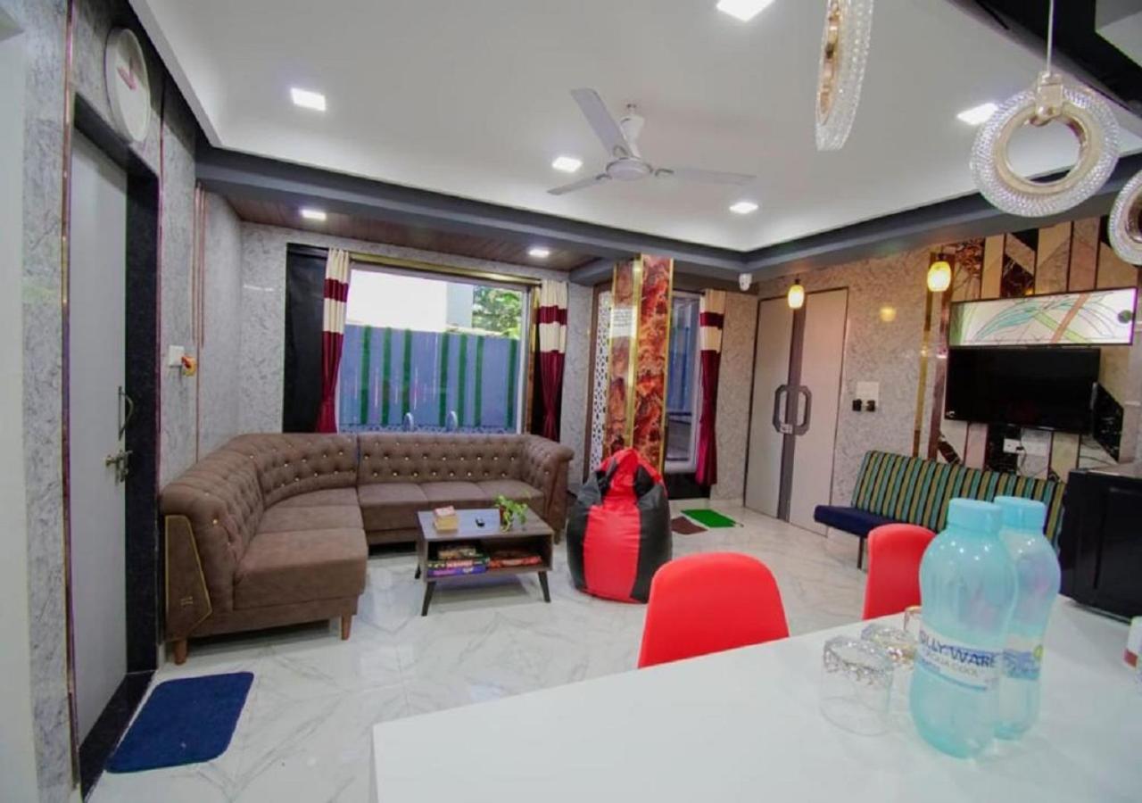 Tatva Villa , ロナバラ エクステリア 写真