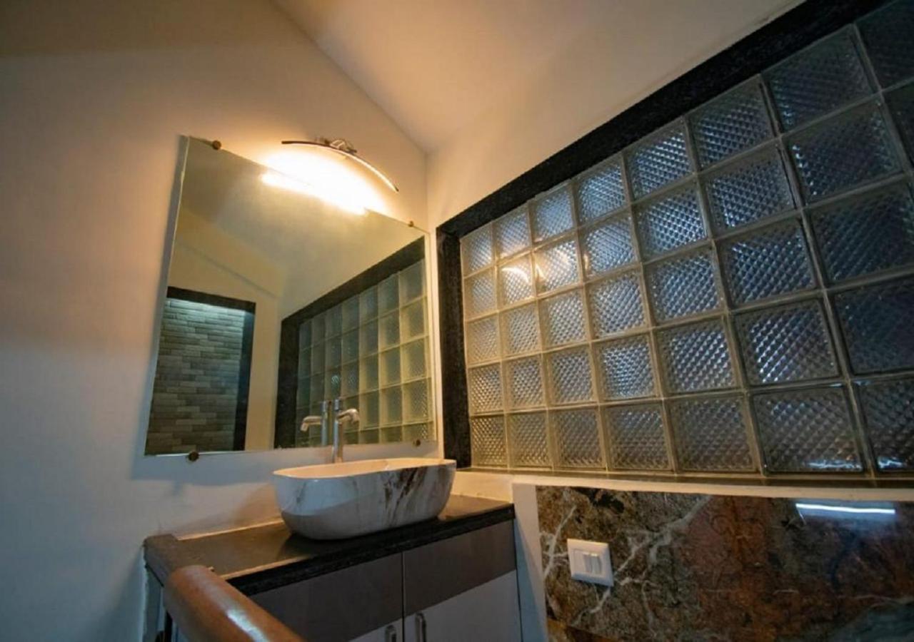 Tatva Villa , ロナバラ エクステリア 写真